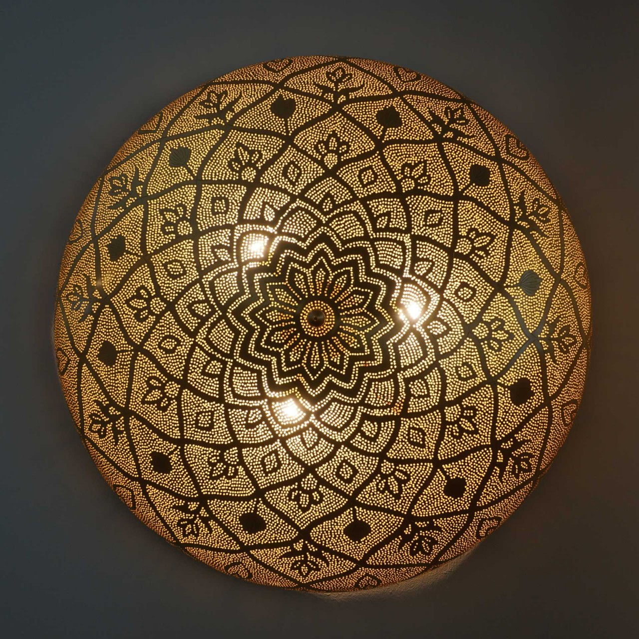 Maraa Mandala 80cm Goldfarben: Elegante orientalische Wandlampe Beleuchtet